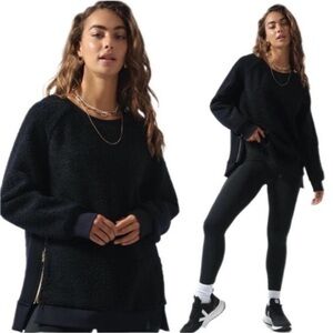 Varley Sherpa Pullover with zipper Size Small